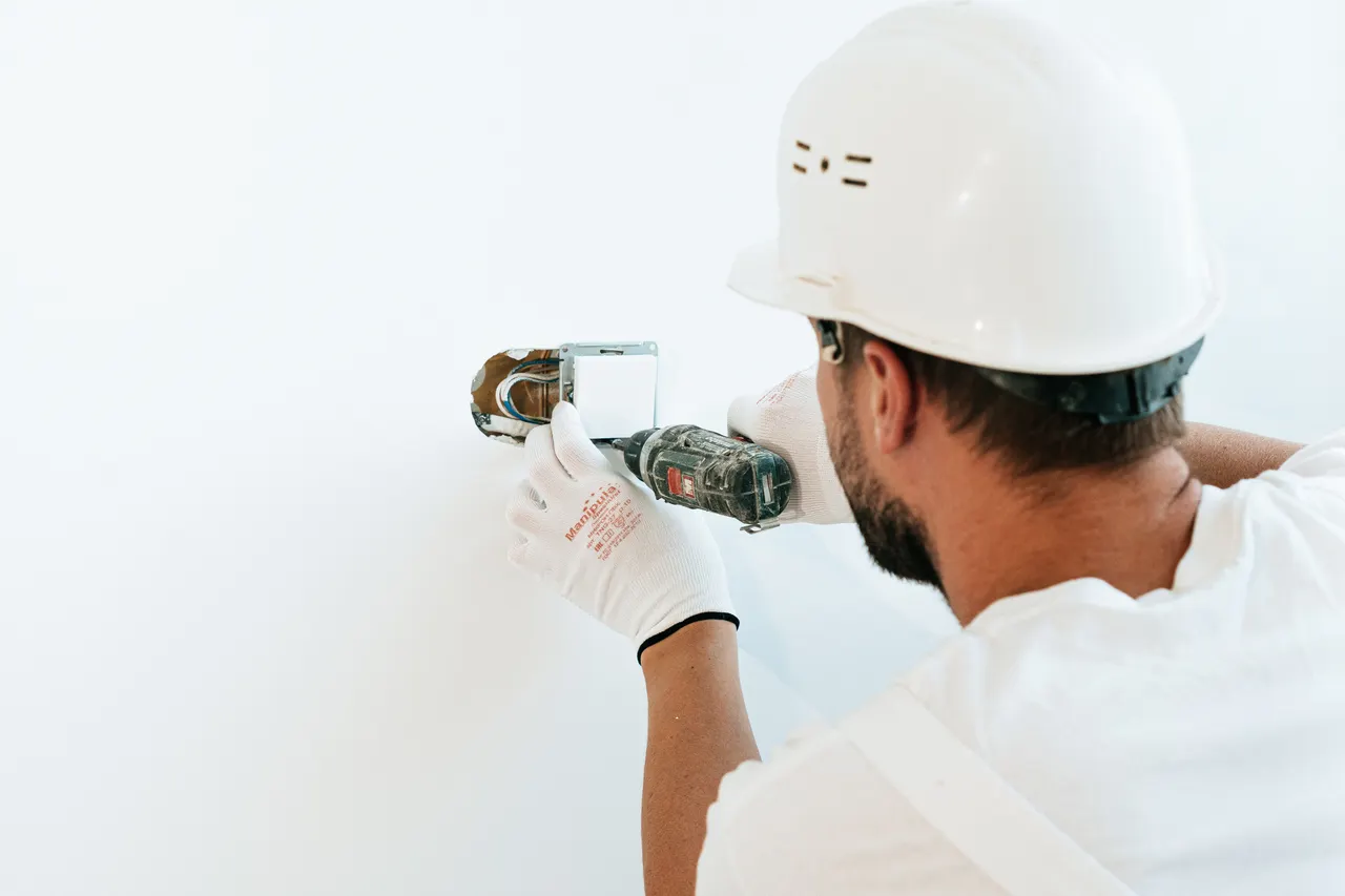 Mais gentileza na terceirização de serviços para “pós-obras”